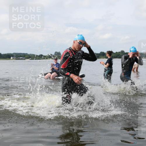 21.06.2026 - Viking Triathlon Michael Strokosch http://msf.ph/oto/9821858 21.06.2026 10:25:30 Schwimmen 1, 4, 10, 189 meine-sportfotos.de
