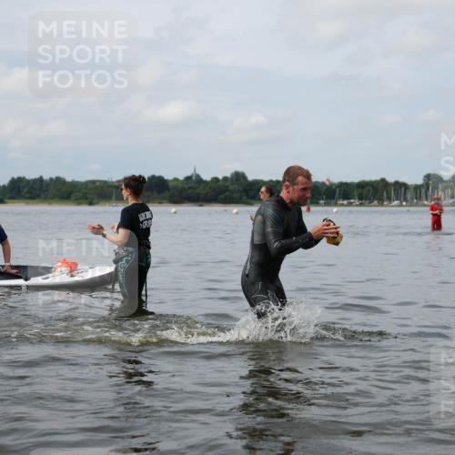 21.06.2026 - Viking Triathlon Michael Strokosch http://msf.ph/oto/9821876 21.06.2026 10:25:38 Schwimmen 4, 8, 10 meine-sportfotos.de