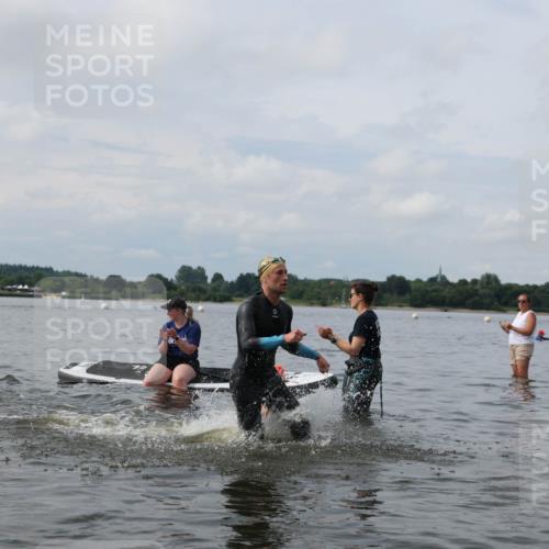 21.06.2026 - Viking Triathlon Michael Strokosch http://msf.ph/oto/9821891 21.06.2026 10:25:44 Schwimmen 4, 8, 10 meine-sportfotos.de
