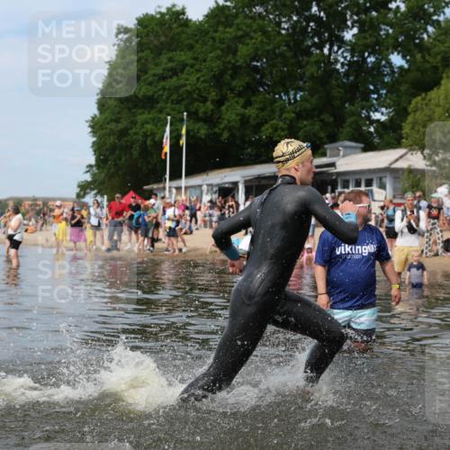 21.06.2026 - Viking Triathlon Michael Strokosch http://msf.ph/oto/9821902 21.06.2026 10:25:47 Schwimmen 8, 10 meine-sportfotos.de