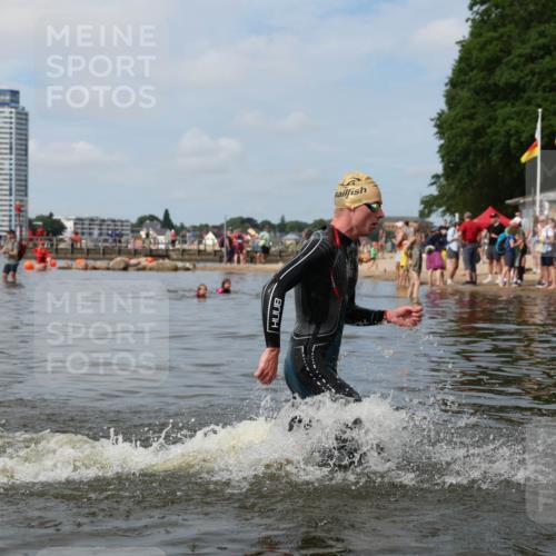 21.06.2026 - Viking Triathlon Michael Strokosch http://msf.ph/oto/9821915 21.06.2026 10:25:53 Schwimmen 8 meine-sportfotos.de