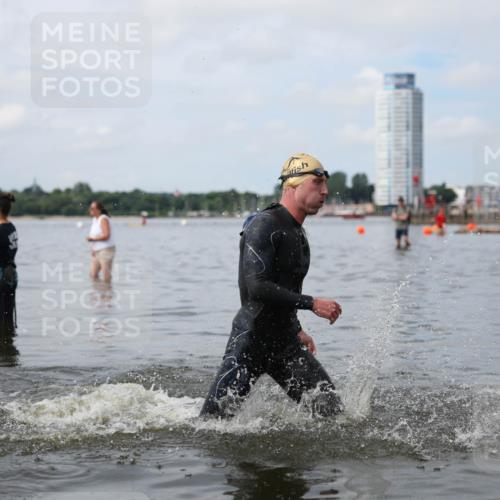 21.06.2026 - Viking Triathlon Michael Strokosch http://msf.ph/oto/9821936 21.06.2026 10:26:15 Schwimmen 2, 21, 474, 548 meine-sportfotos.de