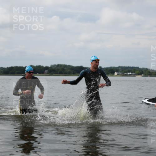 21.06.2026 - Viking Triathlon Michael Strokosch http://msf.ph/oto/9821948 21.06.2026 10:26:24 Schwimmen 21, 474, 548 meine-sportfotos.de