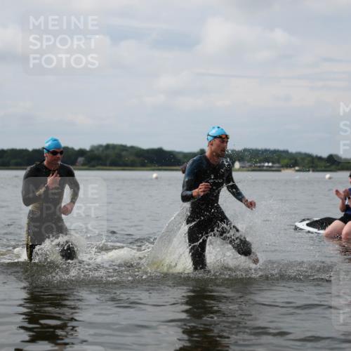 21.06.2026 - Viking Triathlon Michael Strokosch http://msf.ph/oto/9821949 21.06.2026 10:26:24 Schwimmen 21, 474, 548 meine-sportfotos.de