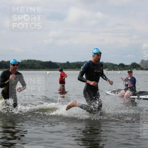 21.06.2026 - Viking Triathlon Michael Strokosch http://msf.ph/oto/9821950 21.06.2026 10:26:25 Schwimmen 21, 474, 548 meine-sportfotos.de