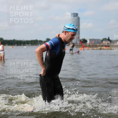 21.06.2026 - Viking Triathlon Michael Strokosch http://msf.ph/oto/9821970 21.06.2026 10:26:30 Schwimmen 21, 334, 474, 548 meine-sportfotos.de