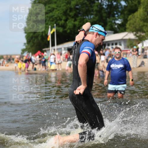 21.06.2026 - Viking Triathlon Michael Strokosch http://msf.ph/oto/9821975 21.06.2026 10:26:32 Schwimmen 334, 453, 474, 548 meine-sportfotos.de