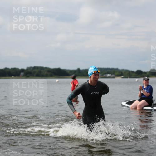 21.06.2026 - Viking Triathlon Michael Strokosch http://msf.ph/oto/9821984 21.06.2026 10:26:47 Schwimmen 7, 25, 176, 334, 426, 453, 547, 575 meine-sportfotos.de