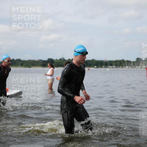 21.06.2026 - Viking Triathlon Michael Strokosch http://msf.ph/oto/9822025 21.06.2026 10:27:02 Schwimmen 7, 25, 176, 426, 547, 575 meine-sportfotos.de