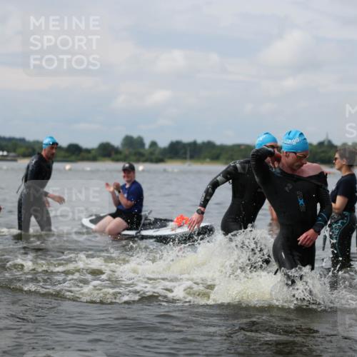 21.06.2026 - Viking Triathlon Michael Strokosch http://msf.ph/oto/9822087 21.06.2026 10:28:04 Schwimmen 19, 29, 119, 280, 342, 371, 565, 620 meine-sportfotos.de