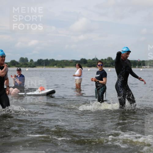 21.06.2026 - Viking Triathlon Michael Strokosch http://msf.ph/oto/9822100 21.06.2026 10:28:08 Schwimmen 19, 29, 119, 280, 342, 371, 565 meine-sportfotos.de