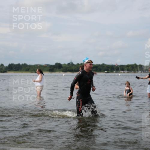 21.06.2026 - Viking Triathlon Michael Strokosch http://msf.ph/oto/9822545 21.06.2026 10:33:06 Schwimmen 109, 114, 238, 269, 383, 579, 625 meine-sportfotos.de
