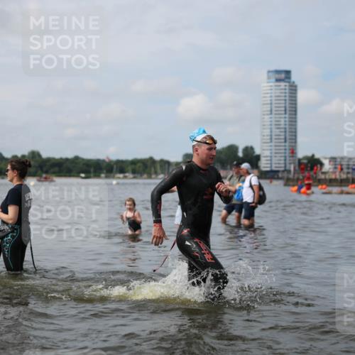 21.06.2026 - Viking Triathlon Michael Strokosch http://msf.ph/oto/9822550 21.06.2026 10:33:07 Schwimmen 109, 114, 238, 269, 383, 579, 625 meine-sportfotos.de