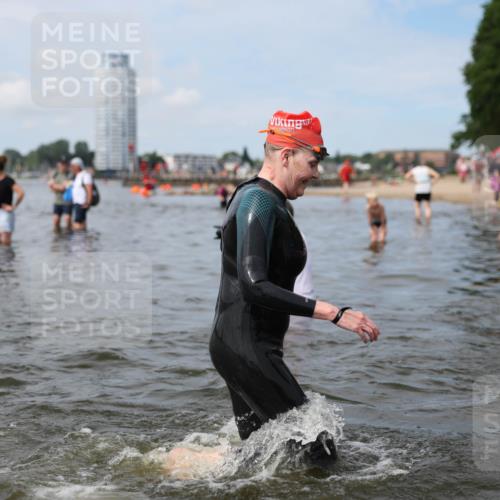 21.06.2026 - Viking Triathlon Michael Strokosch http://msf.ph/oto/9822555 21.06.2026 10:33:12 Schwimmen 109, 238, 383, 579, 625 meine-sportfotos.de