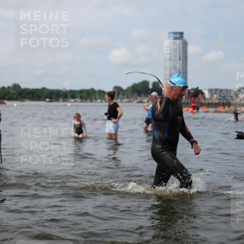21.06.2026 - Viking Triathlon Michael Strokosch http://msf.ph/oto/9822562 21.06.2026 10:33:14 Schwimmen 109, 238, 383, 446, 579, 625 meine-sportfotos.de