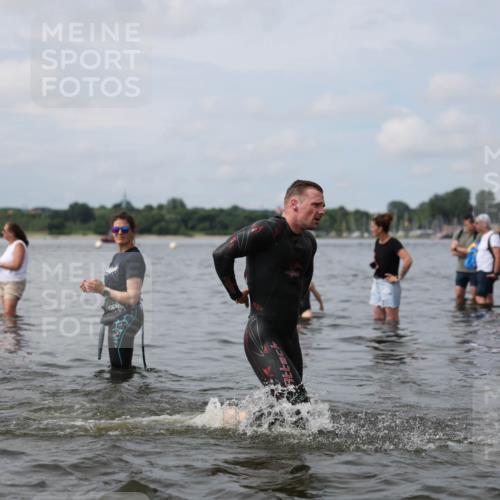 21.06.2026 - Viking Triathlon Michael Strokosch http://msf.ph/oto/9822572 21.06.2026 10:33:18 Schwimmen 109, 238, 446, 579, 625 meine-sportfotos.de