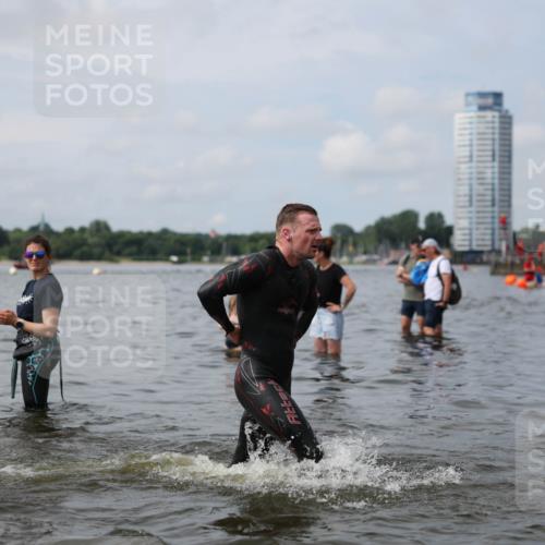 21.06.2026 - Viking Triathlon Michael Strokosch http://msf.ph/oto/9822573 21.06.2026 10:33:18 Schwimmen 109, 238, 446, 579, 625 meine-sportfotos.de