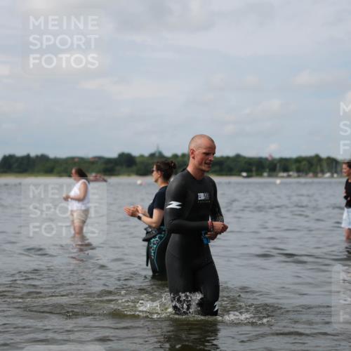 21.06.2026 - Viking Triathlon Michael Strokosch http://msf.ph/oto/9822582 21.06.2026 10:33:28 Schwimmen 62, 180, 392, 446, 537 meine-sportfotos.de