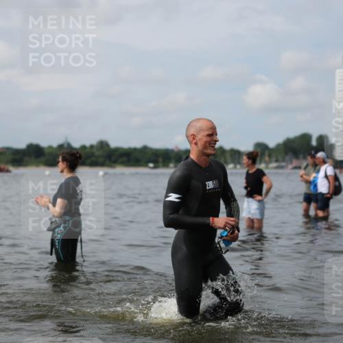 21.06.2026 - Viking Triathlon Michael Strokosch http://msf.ph/oto/9822585 21.06.2026 10:33:29 Schwimmen 62, 180, 392, 446, 537 meine-sportfotos.de