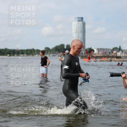 21.06.2026 - Viking Triathlon Michael Strokosch http://msf.ph/oto/9822588 21.06.2026 10:33:29 Schwimmen 62, 180, 392, 446, 537 meine-sportfotos.de
