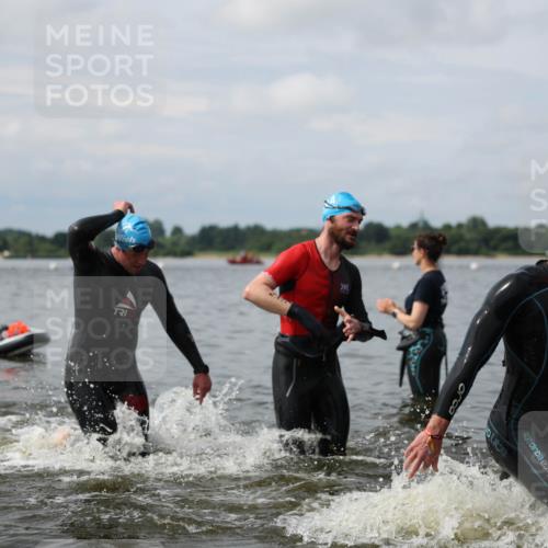 21.06.2026 - Viking Triathlon Michael Strokosch http://msf.ph/oto/9822604 21.06.2026 10:33:38 Schwimmen 28, 62, 180, 249, 265, 392, 410, 446, 524, 537 meine-sportfotos.de