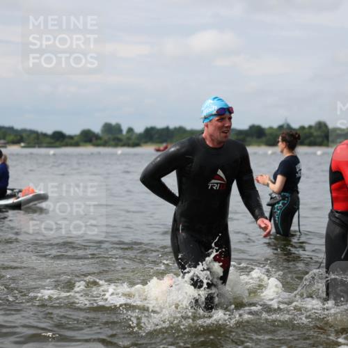 21.06.2026 - Viking Triathlon Michael Strokosch http://msf.ph/oto/9822607 21.06.2026 10:33:39 Schwimmen 28, 62, 180, 249, 265, 392, 410, 524, 537 meine-sportfotos.de