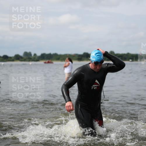 21.06.2026 - Viking Triathlon Michael Strokosch http://msf.ph/oto/9822609 21.06.2026 10:33:40 Schwimmen 28, 62, 180, 249, 265, 392, 410, 524, 537 meine-sportfotos.de