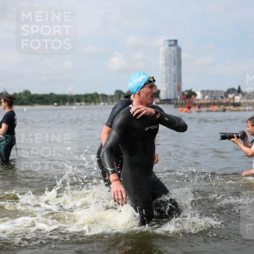 21.06.2026 - Viking Triathlon Michael Strokosch http://msf.ph/oto/9822633 21.06.2026 10:33:51 Schwimmen 28, 102, 154, 221, 249, 265, 343, 410, 432, 524, 537, 660, 664 meine-sportfotos.de