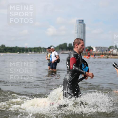 21.06.2026 - Viking Triathlon Michael Strokosch http://msf.ph/oto/9822644 21.06.2026 10:33:55 Schwimmen 28, 102, 154, 221, 249, 265, 343, 410, 432, 462, 524, 660, 664 meine-sportfotos.de