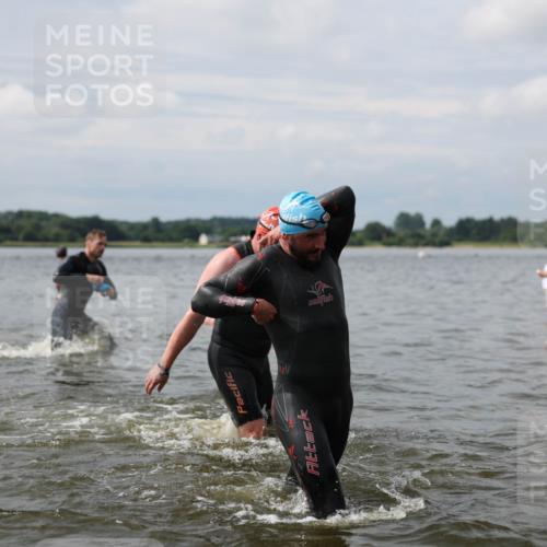 21.06.2026 - Viking Triathlon Michael Strokosch http://msf.ph/oto/9822663 21.06.2026 10:34:02 Schwimmen 47, 102, 154, 221, 265, 343, 432, 462, 627, 660, 664 meine-sportfotos.de