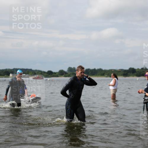 21.06.2026 - Viking Triathlon Michael Strokosch http://msf.ph/oto/9822668 21.06.2026 10:34:06 Schwimmen 47, 90, 102, 154, 170, 221, 343, 432, 462, 576, 627, 660, 664 meine-sportfotos.de