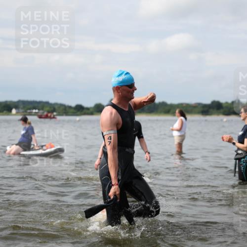 21.06.2026 - Viking Triathlon Michael Strokosch http://msf.ph/oto/9822684 21.06.2026 10:34:12 Schwimmen 30, 47, 90, 170, 221, 432, 462, 576, 627, 664 meine-sportfotos.de