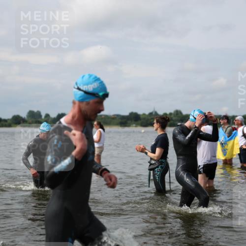 21.06.2026 - Viking Triathlon Michael Strokosch http://msf.ph/oto/9822693 21.06.2026 10:34:21 Schwimmen 30, 47, 90, 170, 391, 576, 627, 653 meine-sportfotos.de