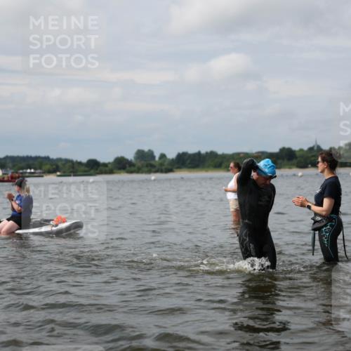 21.06.2026 - Viking Triathlon Michael Strokosch http://msf.ph/oto/9822697 21.06.2026 10:34:22 Schwimmen 30, 90, 170, 391, 576, 627, 653 meine-sportfotos.de
