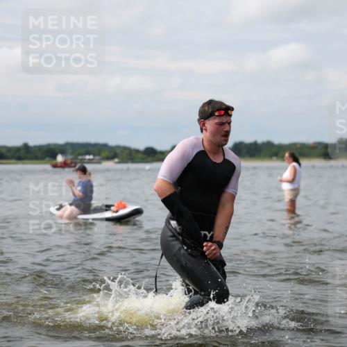 21.06.2026 - Viking Triathlon Michael Strokosch http://msf.ph/oto/9822704 21.06.2026 10:34:24 Schwimmen 30, 90, 170, 391, 440, 576, 653 meine-sportfotos.de