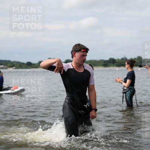 21.06.2026 - Viking Triathlon Michael Strokosch http://msf.ph/oto/9822705 21.06.2026 10:34:24 Schwimmen 30, 90, 170, 391, 440, 576, 653 meine-sportfotos.de