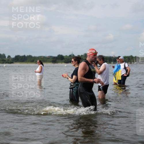 21.06.2026 - Viking Triathlon Michael Strokosch http://msf.ph/oto/9822713 21.06.2026 10:34:34 Schwimmen 51, 82, 118, 255, 386, 391, 440, 653 meine-sportfotos.de