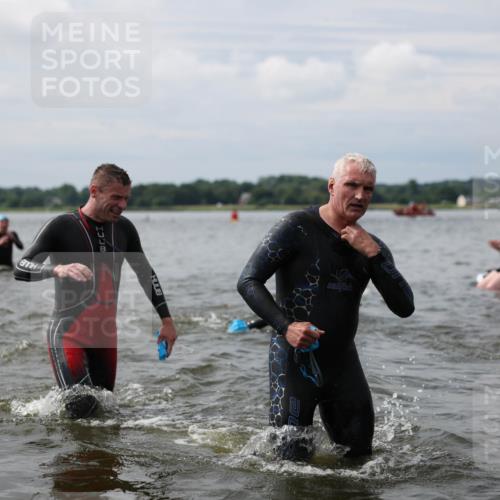 21.06.2026 - Viking Triathlon Michael Strokosch http://msf.ph/oto/9822725 21.06.2026 10:34:38 Schwimmen 26, 51, 82, 118, 161, 199, 255, 386, 391, 440, 536, 653 meine-sportfotos.de