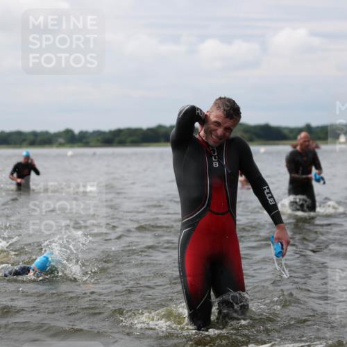 21.06.2026 - Viking Triathlon Michael Strokosch http://msf.ph/oto/9822730 21.06.2026 10:34:40 Schwimmen 26, 51, 82, 118, 161, 199, 255, 386, 391, 440, 536, 653 meine-sportfotos.de