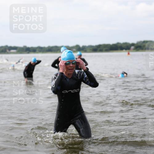 21.06.2026 - Viking Triathlon Michael Strokosch http://msf.ph/oto/9822742 21.06.2026 10:34:43 Schwimmen 26, 51, 82, 118, 161, 199, 255, 267, 386, 391, 440, 536 meine-sportfotos.de