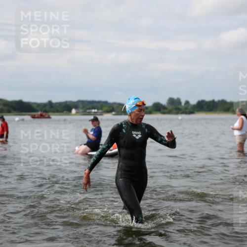21.06.2026 - Viking Triathlon Michael Strokosch http://msf.ph/oto/9822744 21.06.2026 10:34:44 Schwimmen 26, 51, 82, 118, 161, 199, 255, 267, 386, 391, 440, 536 meine-sportfotos.de