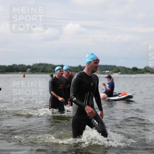 21.06.2026 - Viking Triathlon Michael Strokosch http://msf.ph/oto/9822752 21.06.2026 10:34:48 Schwimmen 26, 51, 82, 118, 161, 199, 255, 267, 386, 440, 536, 621 meine-sportfotos.de