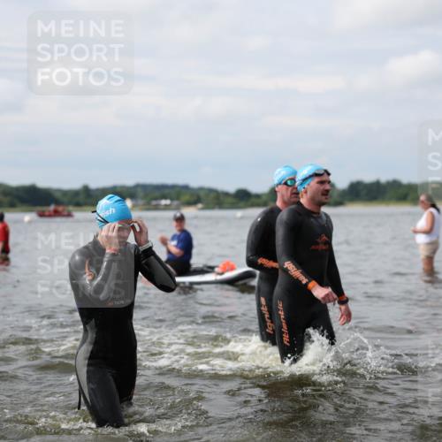21.06.2026 - Viking Triathlon Michael Strokosch http://msf.ph/oto/9822759 21.06.2026 10:34:51 Schwimmen 18, 26, 82, 118, 161, 199, 255, 267, 372, 386, 536, 621 meine-sportfotos.de