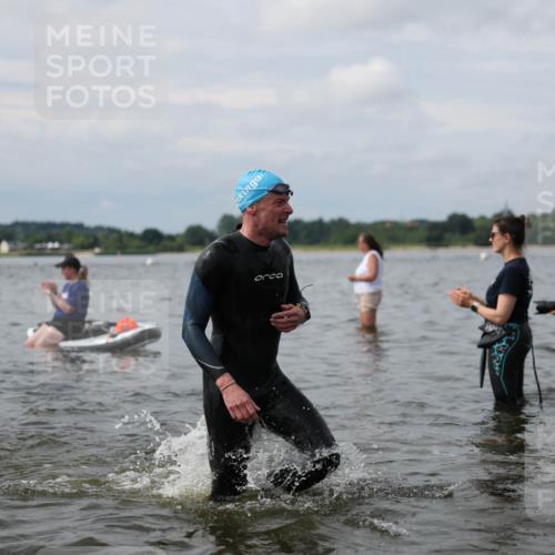 21.06.2026 - Viking Triathlon Michael Strokosch http://msf.ph/oto/9822771 21.06.2026 10:34:58 Schwimmen 18, 26, 100, 161, 199, 267, 372, 386, 536, 568, 621 meine-sportfotos.de
