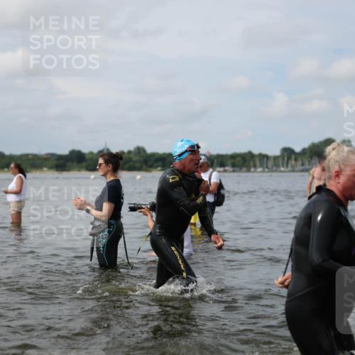21.06.2026 - Viking Triathlon Michael Strokosch http://msf.ph/oto/9822782 21.06.2026 10:35:04 Schwimmen 18, 73, 100, 267, 372, 490, 568, 621, 623 meine-sportfotos.de