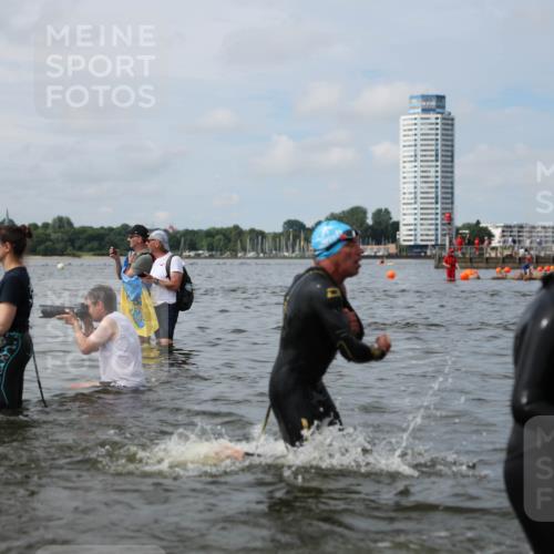 21.06.2026 - Viking Triathlon Michael Strokosch http://msf.ph/oto/9822785 21.06.2026 10:35:05 Schwimmen 18, 73, 100, 267, 372, 490, 568, 621, 623 meine-sportfotos.de