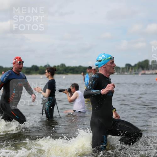 21.06.2026 - Viking Triathlon Michael Strokosch http://msf.ph/oto/9822804 21.06.2026 10:35:15 Schwimmen 18, 49, 73, 100, 136, 194, 242, 311, 332, 372, 380, 430, 490, 501, 551, 568, 623 meine-sportfotos.de