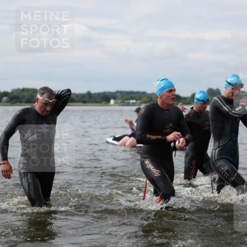 21.06.2026 - Viking Triathlon Michael Strokosch http://msf.ph/oto/9822830 21.06.2026 10:35:25 Schwimmen 49, 73, 136, 194, 226, 242, 311, 332, 380, 430, 490, 501, 551 meine-sportfotos.de