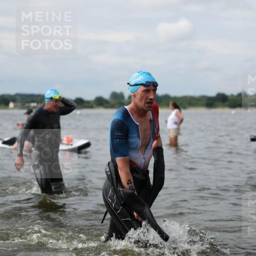 21.06.2026 - Viking Triathlon Michael Strokosch http://msf.ph/oto/9822845 21.06.2026 10:35:31 Schwimmen 49, 136, 194, 226, 242, 311, 332, 380, 430, 501, 551 meine-sportfotos.de