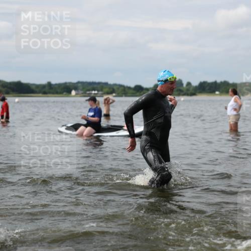21.06.2026 - Viking Triathlon Michael Strokosch http://msf.ph/oto/9822848 21.06.2026 10:35:32 Schwimmen 49, 136, 194, 226, 242, 311, 332, 380, 430, 501, 551 meine-sportfotos.de